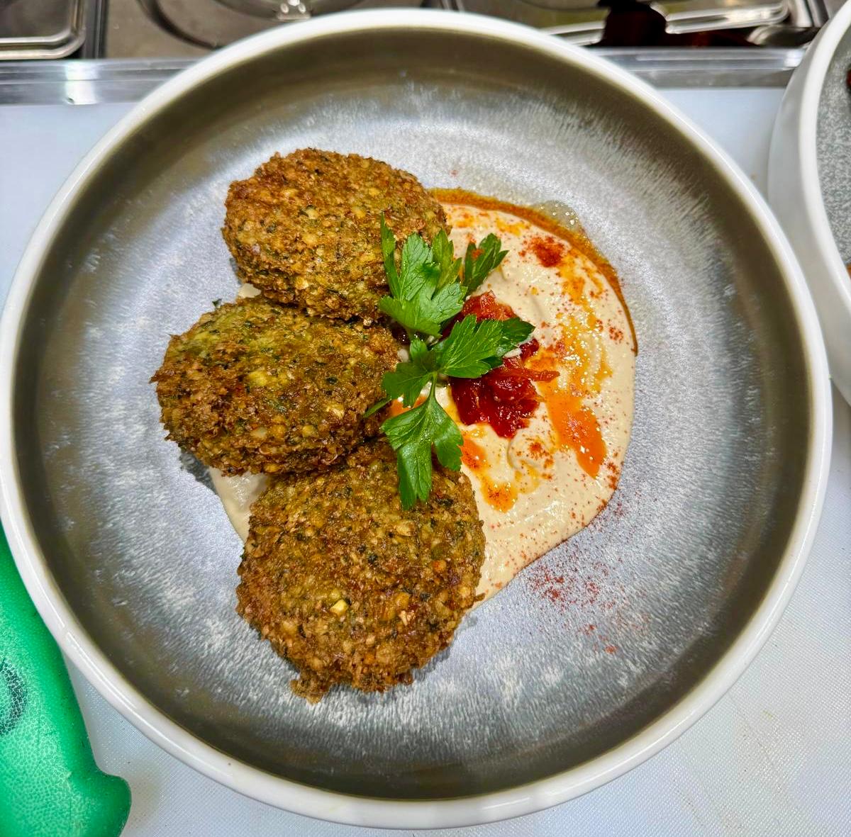 Midtown East — opening day aug18 02